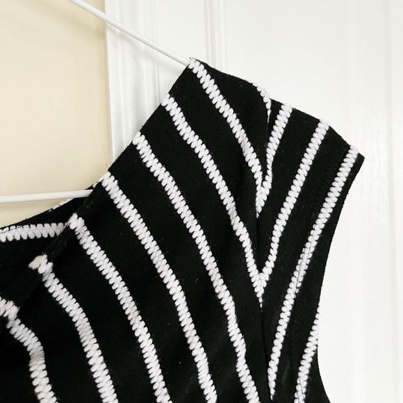 Loft Women's Black Crew Textured Stripes Cap Short Sleeves Top Size XXSP - Picture 9 of 11